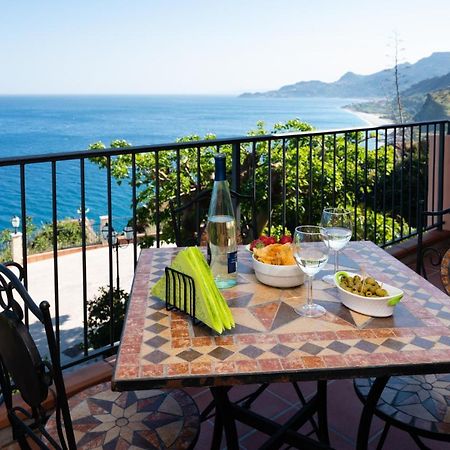 Casa Belvedere Riviera Taormina SantʼAlessio Siculo Екстериор снимка
